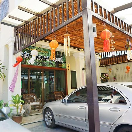 Safe House Court Hotel Chiang Mai Exterior photo