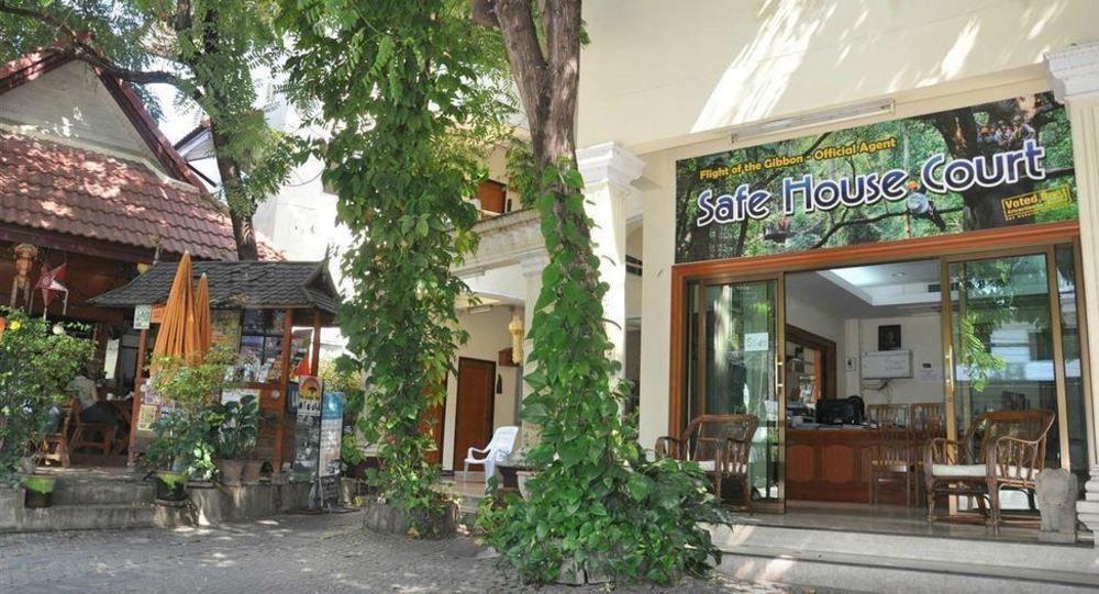 Safe House Court Hotel Chiang Mai Exterior photo