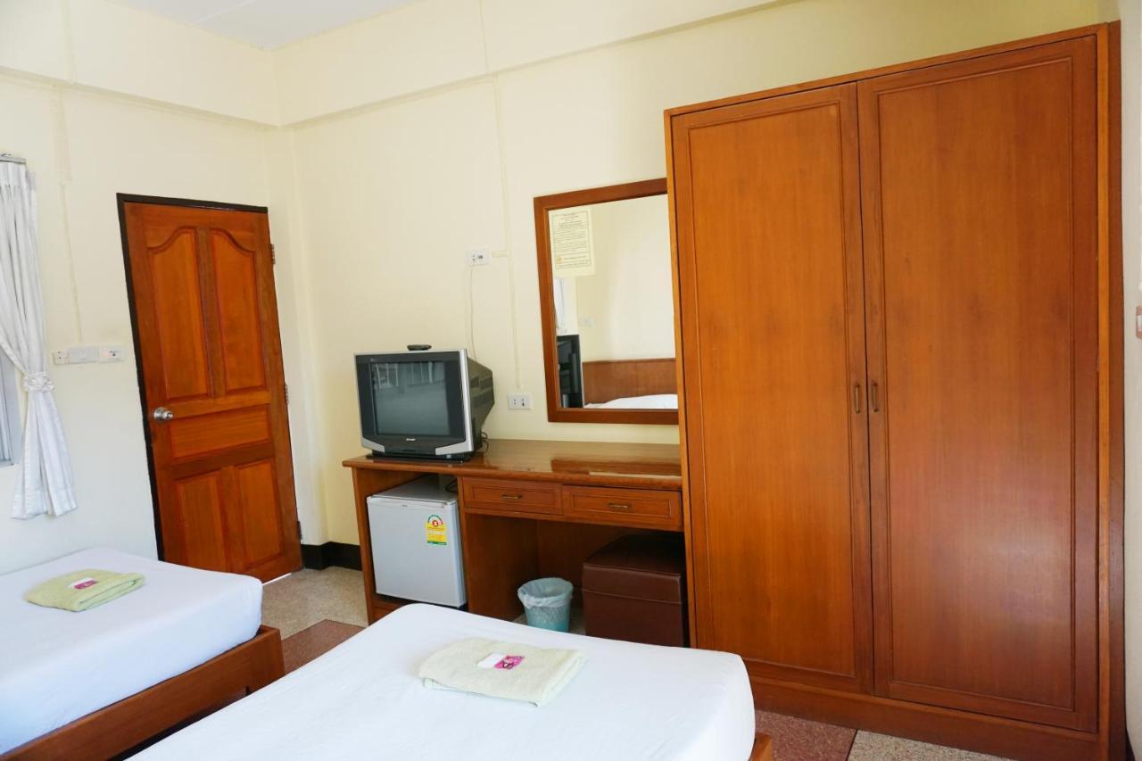Safe House Court Hotel Chiang Mai Exterior photo